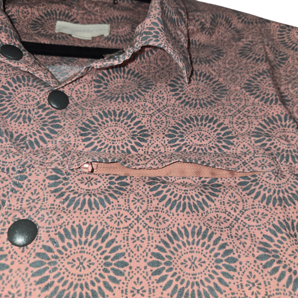Eco Threads Womens Large Snap Up Shirt Dusty Rose Geometric Sustainable Recycled - Picture 5 of 14